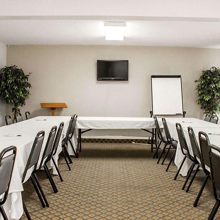 Quality Inn Роки Маунт Екстериор снимка