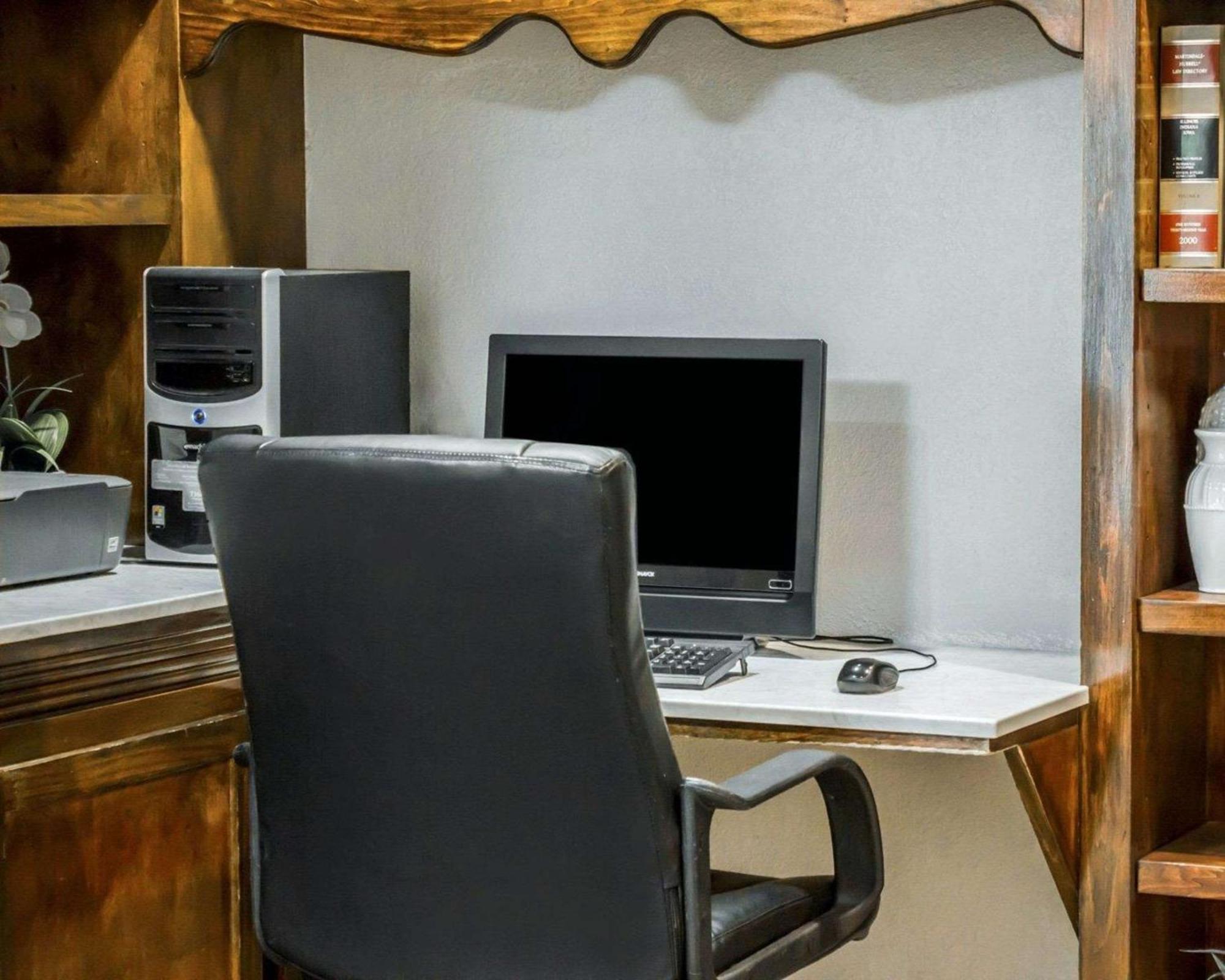 Quality Inn Роки Маунт Екстериор снимка